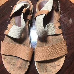 Women sandals